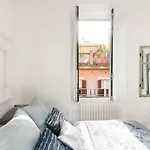 Brightful Boutique Apartment In The Heart Of Trastevere